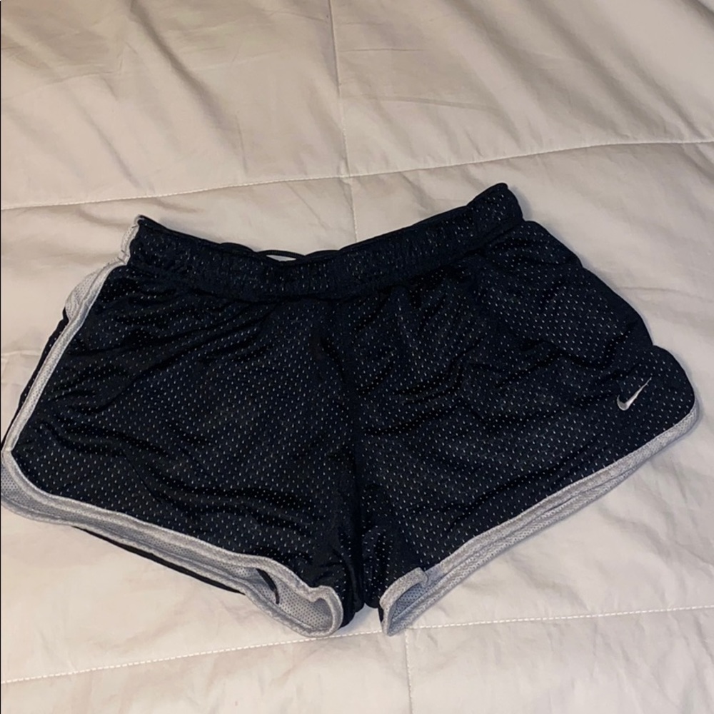Nike shorts 💋